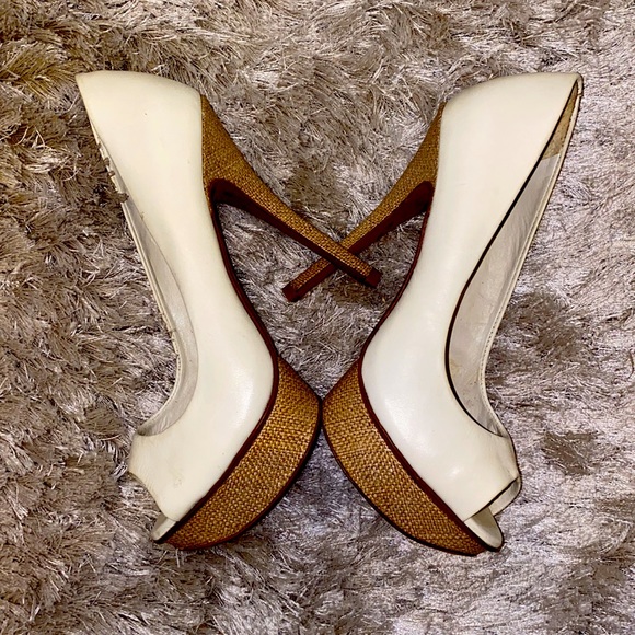 Heels - Picture 4 of 9